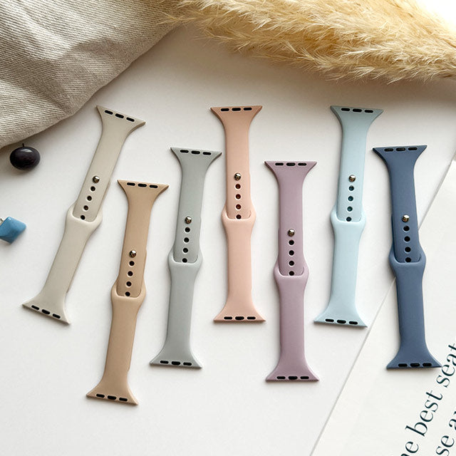 【Apple Watch バンド 41/40/38mm】スリムシンプルシリコンバンド (アイボリー) for Apple Watch SE(第2/1世代)/Series9/8/7/6/5/4/3/2/1