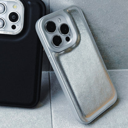 【iPhone15 Pro】シルバーパフケース