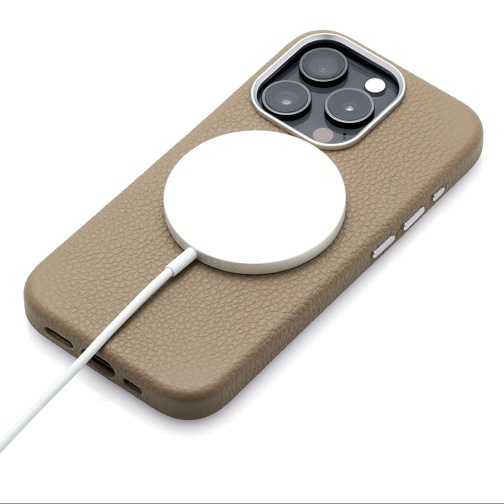 Rich in color Leather Mag Case (latte beige)